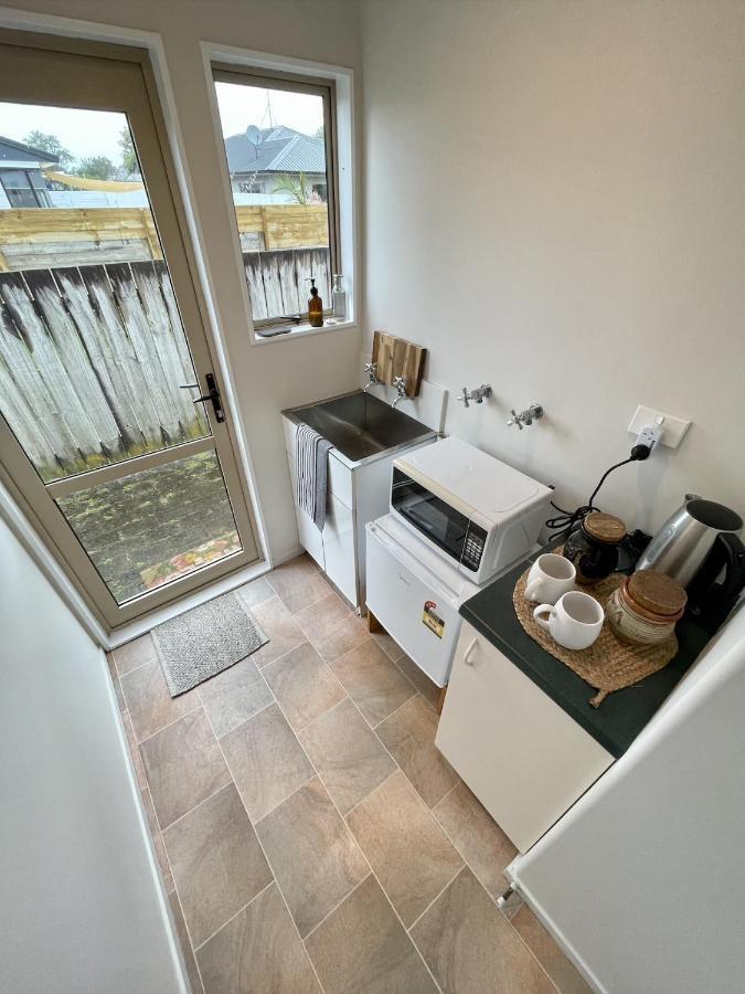 Papamoa Two Rooms & Kitchenette - Dogs Welcome Экстерьер фото
